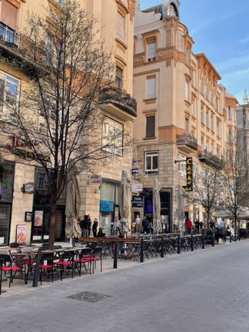 Eladó téglalakás, Budapesten, V. kerületben 59.9 M Ft, 1 szobás