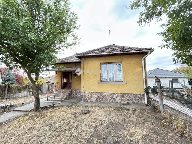 Eladó családi ház, Isaszegen 69 M Ft, 6 szobás
