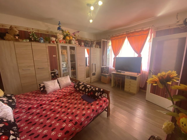 Eladó családi ház, Apcon 22 M Ft, 3 szobás