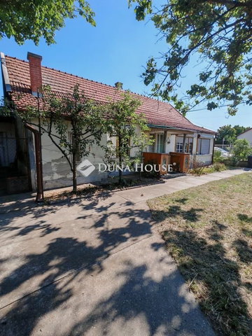 Eladó családi ház, Farmoson, Rákóczi Ferenc utcában 32 M Ft