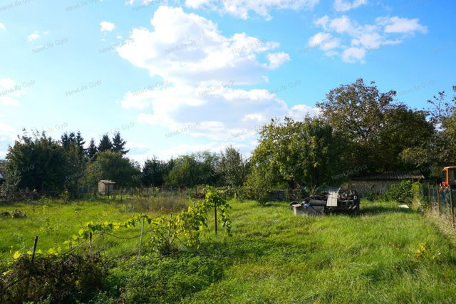 Eladó telek, Mosonszentmiklóson 11.5 M Ft / költözzbe.hu