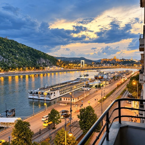 Kiadó téglalakás, albérlet, V. kerületben, Belgrád rakparton