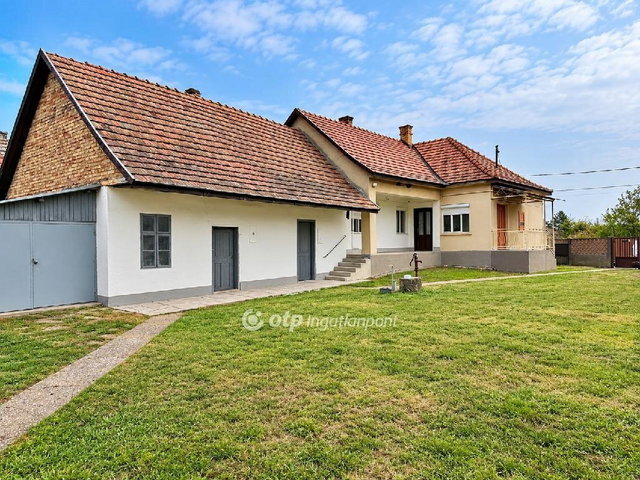 Eladó családi ház, Makádon 39 M Ft, 3 szobás