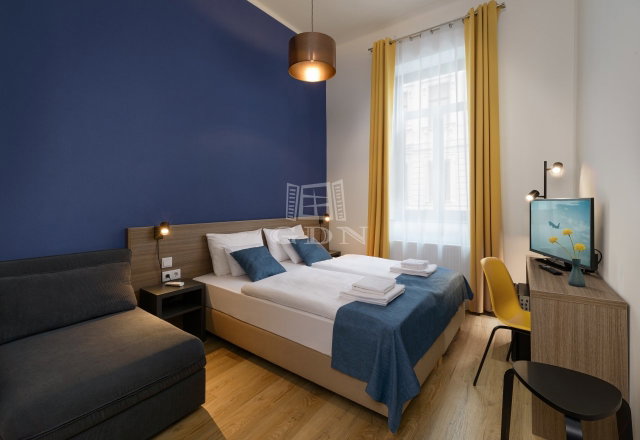 Eladó hotel, Budapesten, VI. kerületben 1200 M Ft