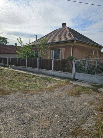 Eladó családi ház, Abonyban 27.9 M Ft, 3 szobás