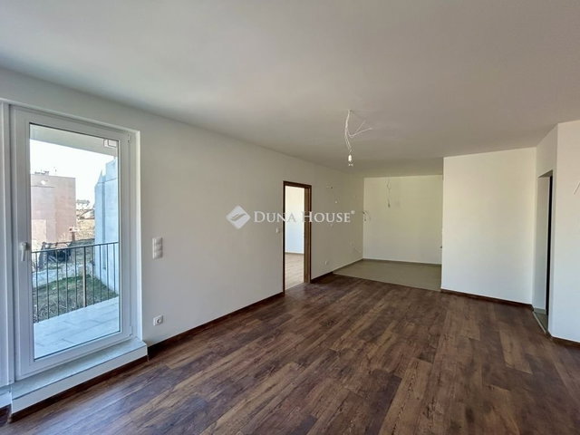 Eladó téglalakás, Budapesten, VIII. kerületben 92.49 M Ft