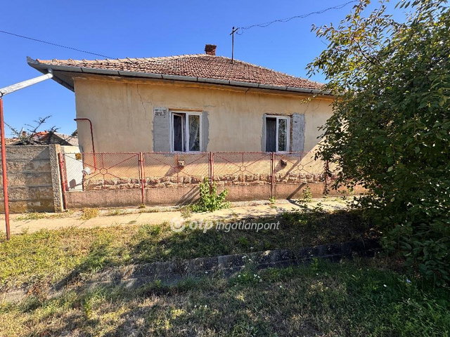 Eladó családi ház, Dévaványán 13.7 M Ft, 3 szobás