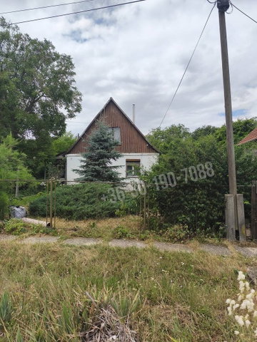 Eladó családi ház, Szárligeten 39 M Ft, 2 szobás