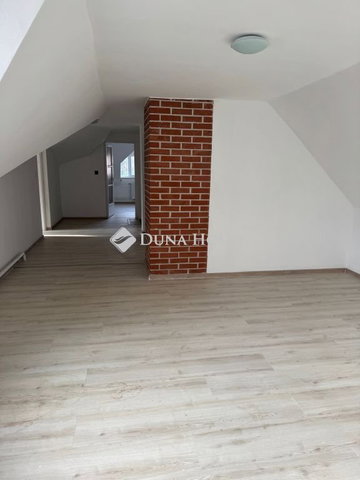 Kiadó családi ház, albérlet, Debrecenben 1453 E Ft / hó