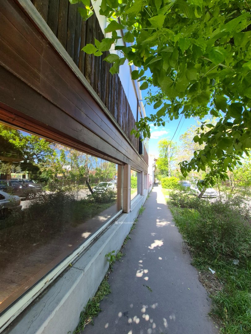 2 bed · 600m² · 42.000.000 ft