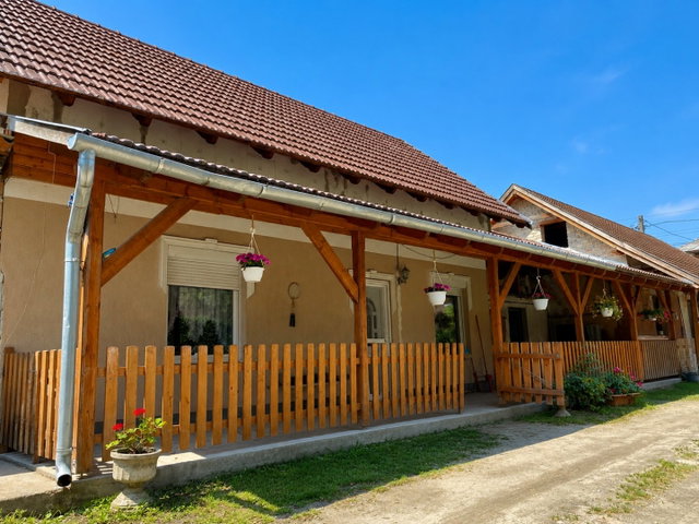 Eladó családi ház, Ráckevén 64.9 M Ft, 4 szobás