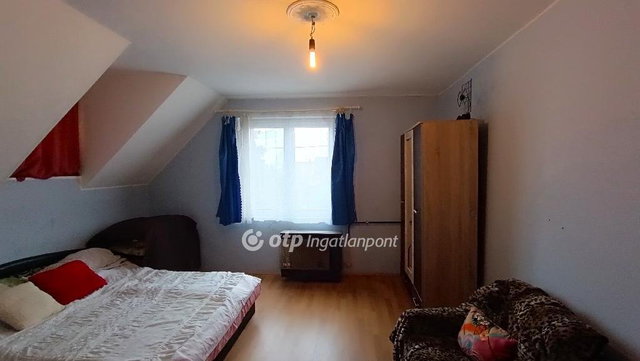 Eladó családi ház, Lőrinciben 42.9 M Ft, 4 szobás
