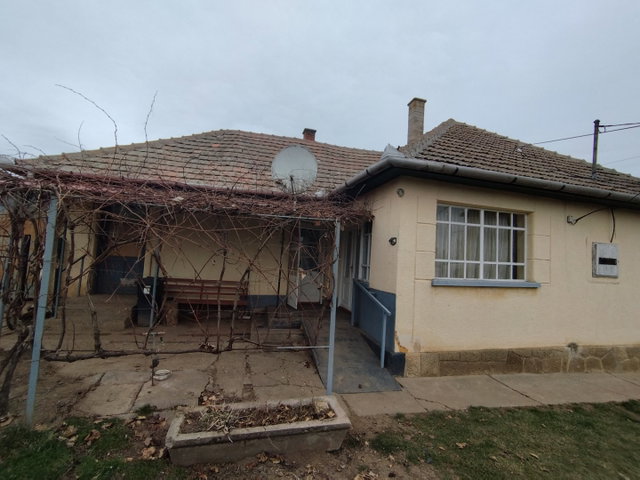 Eladó családi ház, Prügyön 12.99 M Ft, 2 szobás