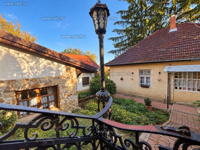 Eladó családi ház, Csobánkán 132.9 M Ft, 4 szobás