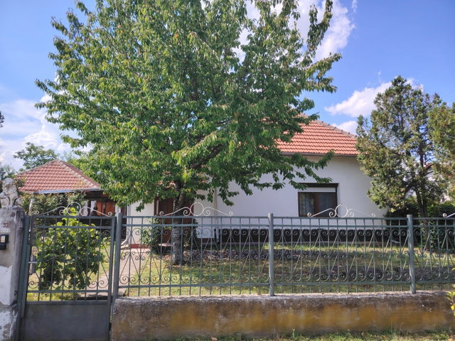 Eladó családi ház, Poroszlón, Hősök útján 47.19 M Ft