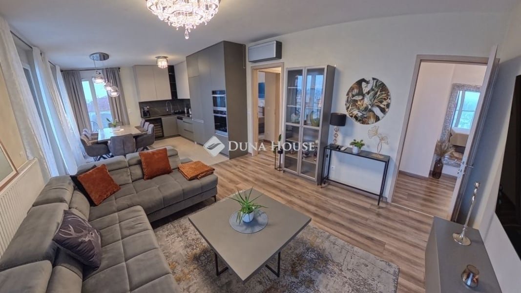Lakás · 5 hálószoba · 113 m² · 1.200.000 Ft