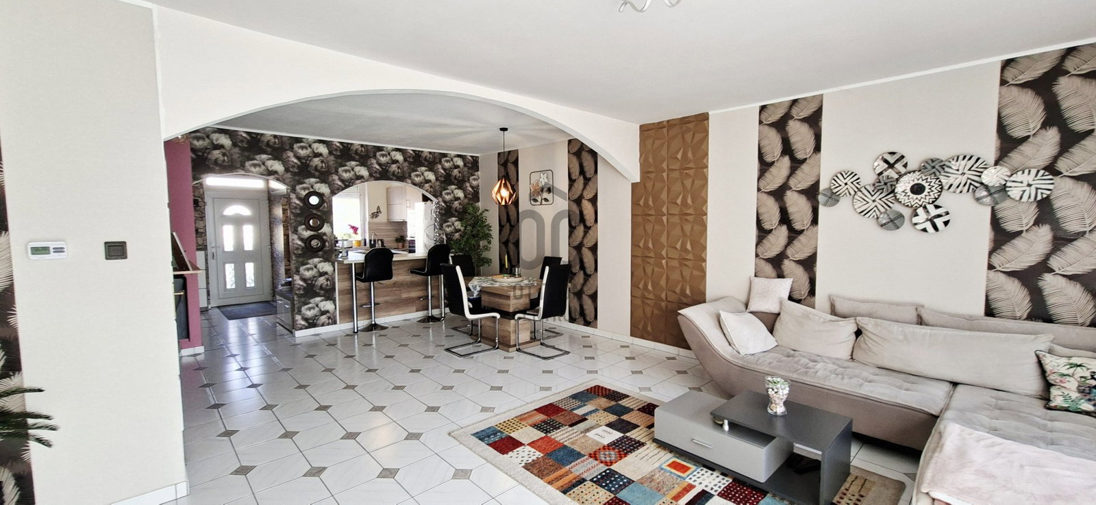 5 bed · 143m² · 148.000.000 ft