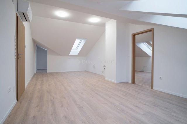 Eladó téglalakás, Kőszegen 81.4 M Ft, 3 szobás