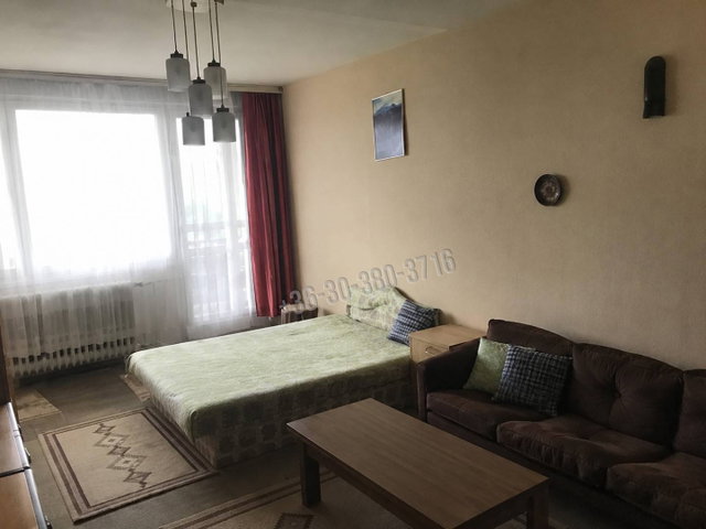 Eladó panellakás, Dunaújvárosban 26.9 M Ft, 2 szobás