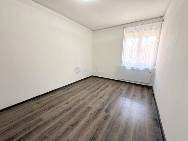 Eladó családi ház, Budapesten, XVIII. kerületben 45 M Ft