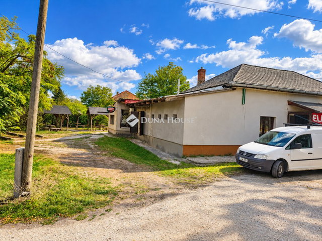 Eladó üzlethelyiség, Tokodaltárón 51 M Ft