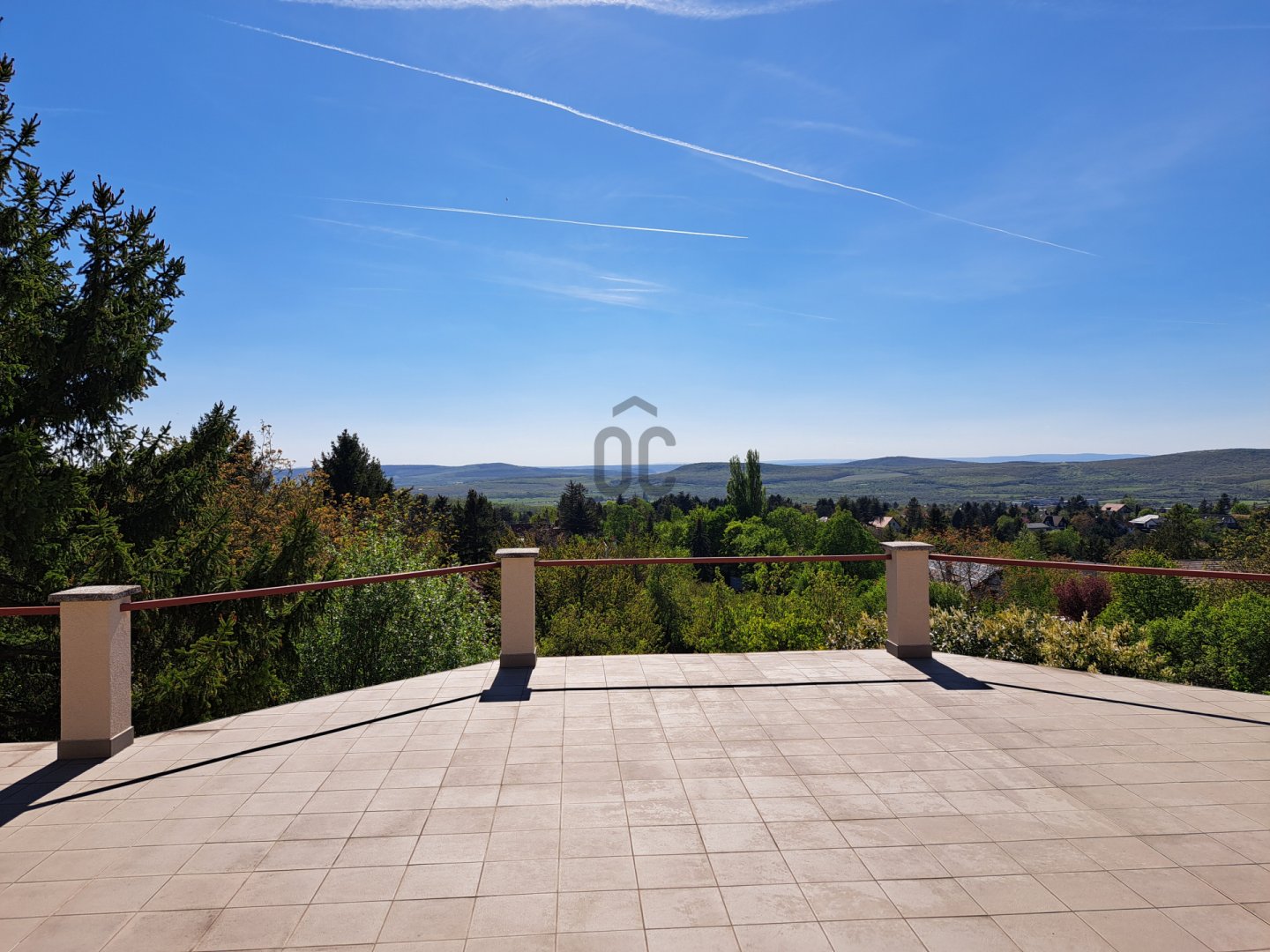 7 bed · 400m² · 290.000.000 ft