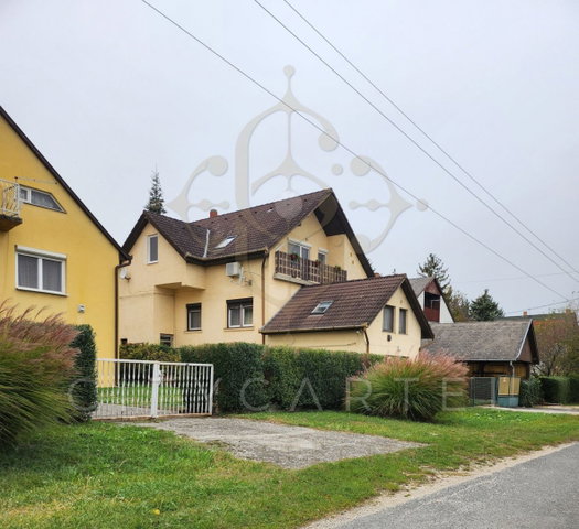Eladó családi ház, Fonyódon 60 M Ft, 3 szobás