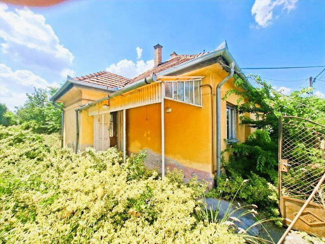 Eladó családi ház, Budapesten, XVII. kerületben 63.9 M Ft