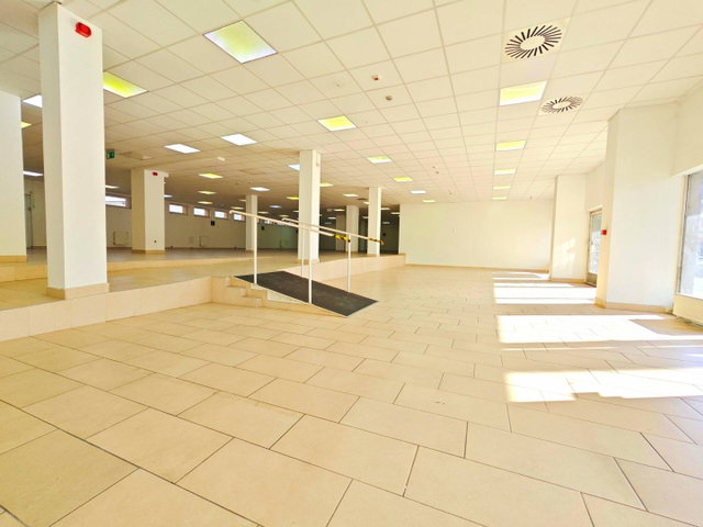 Kiadó üzlethelyiség, Miskolcon 1100 E Ft / hó