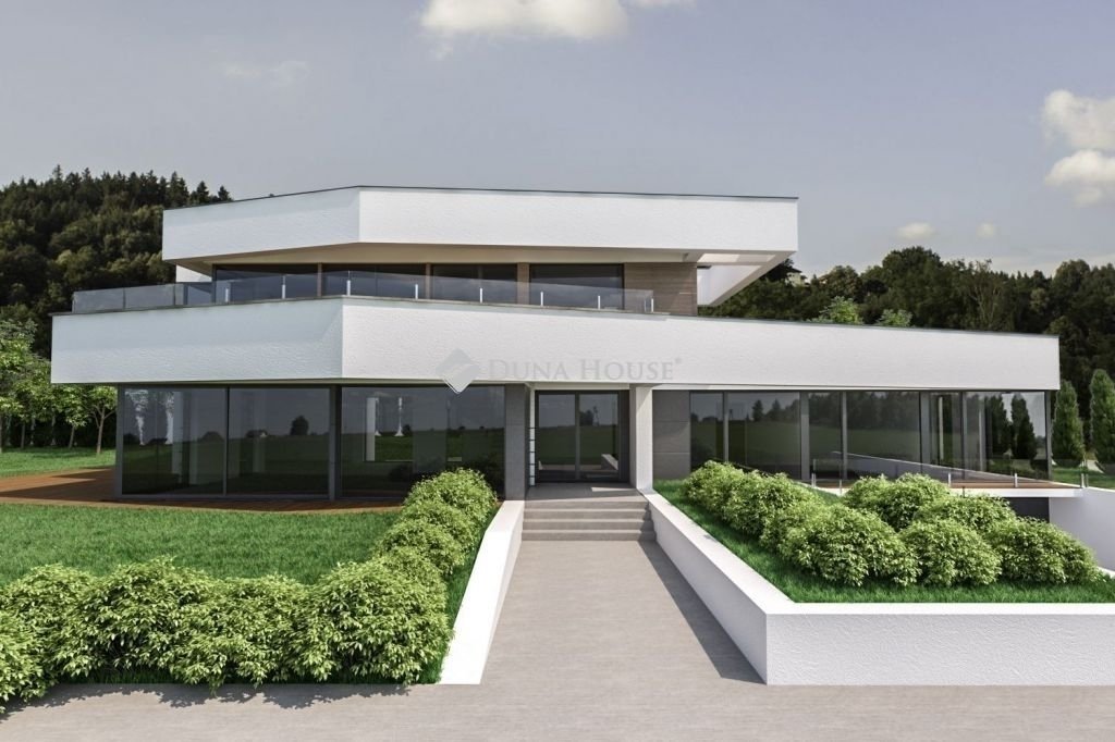 5 bed · 339m² · 457.000.000 ft