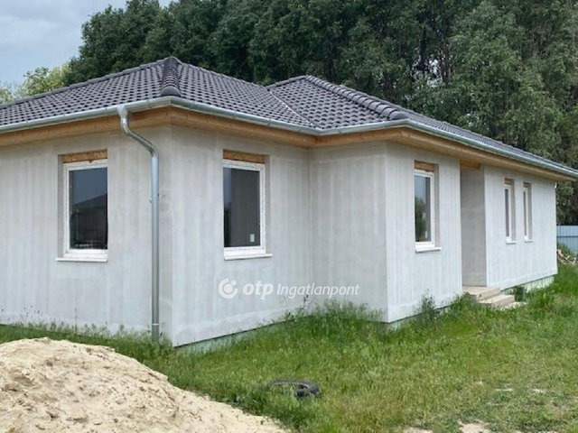 Eladó családi ház, Kecskeméten 85 M Ft, 4 szobás
