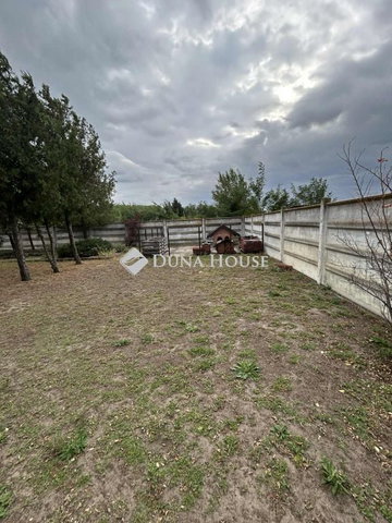 Eladó családi ház, Csemőn 38.5 M Ft, 1 szobás