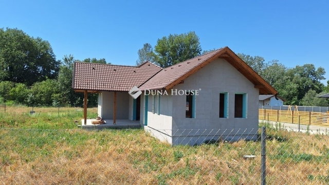 Eladó családi ház, Ráckevén 79.9 M Ft, 1 szobás