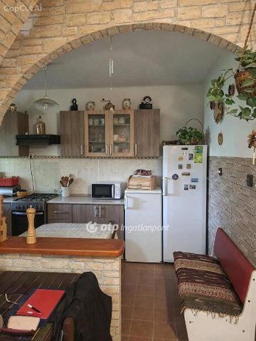 Eladó családi ház, Kunszentmiklóson 51.2 M Ft, 4 szobás