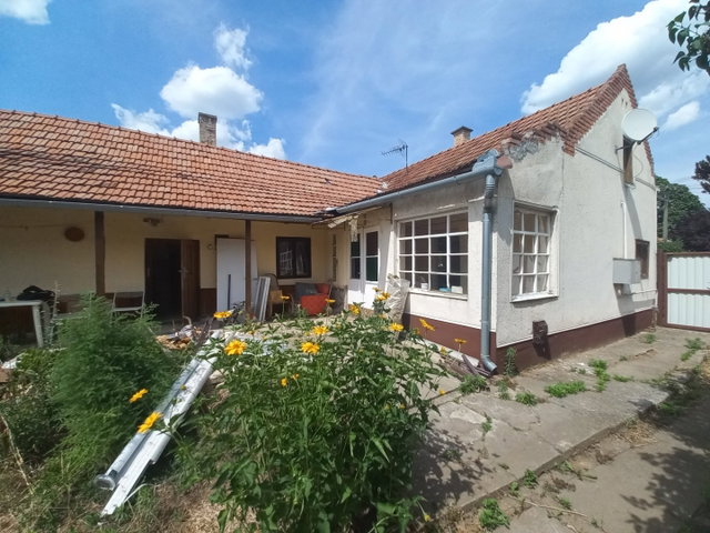 Eladó családi ház, Hajdúböszörményen 28.5 M Ft, 2 szobás