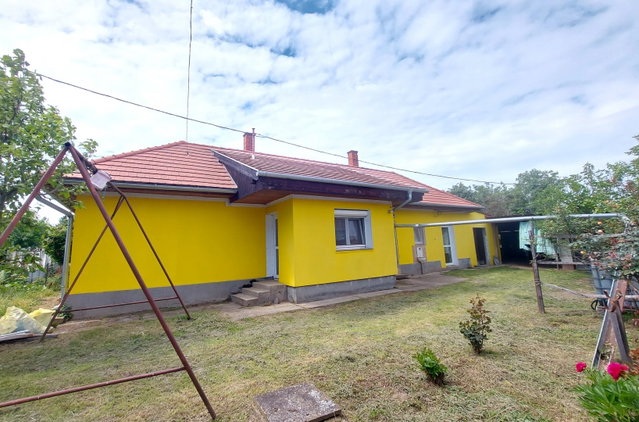 Eladó családi ház, Karmacson 29 M Ft, 2 szobás