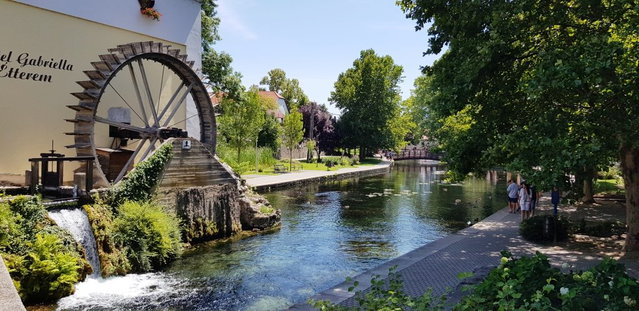 Eladó családi ház, Tapolcán 208.03 M Ft, 6 szobás