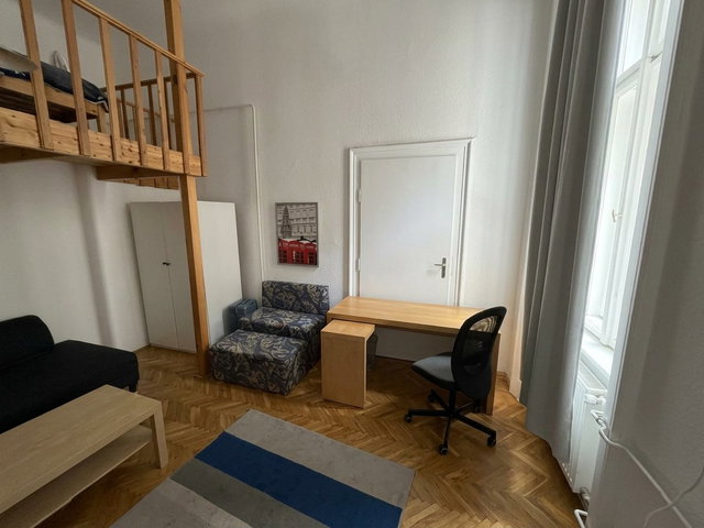Eladó téglalakás, Budapesten, VI. kerületben 110 M Ft, 2 szobás