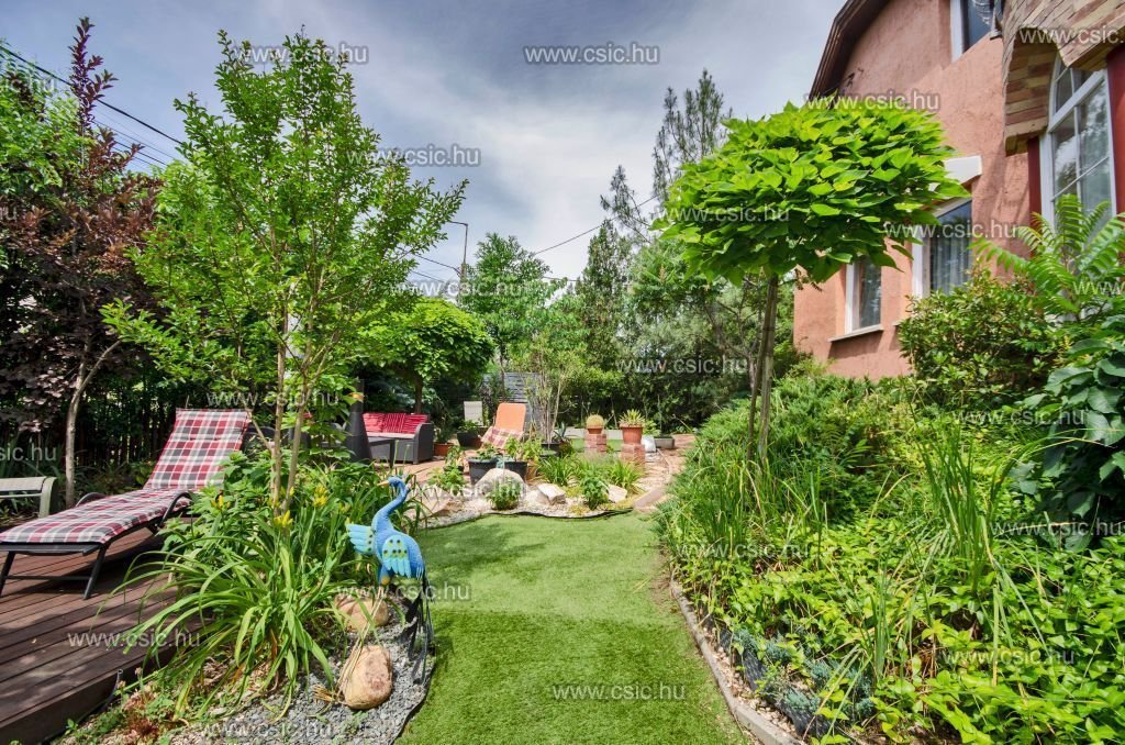 6 bed · 280m² · 164.800.000 ft