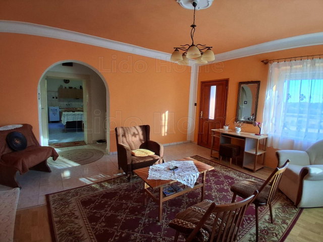 Eladó családi ház, Csomában 34.8 M Ft, 3 szobás