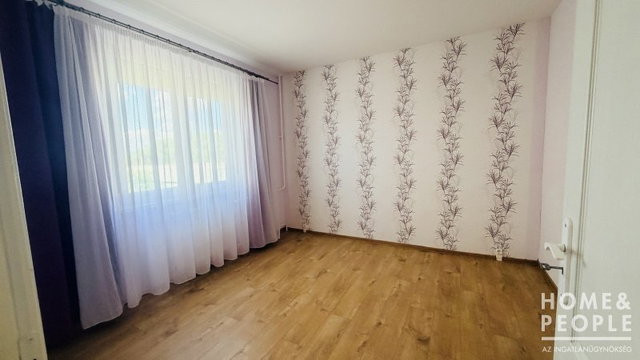 Eladó téglalakás, Hódmezővásárhelyen 42 M Ft
