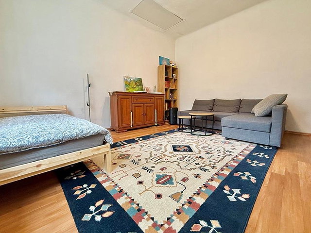 Eladó családi ház, Budapesten, III. kerületben 64.9 M Ft