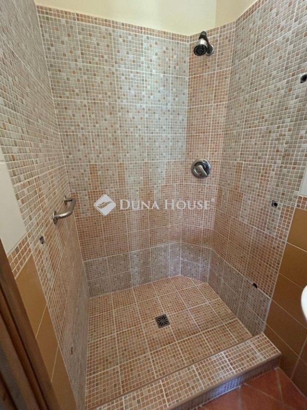 3 bed · 105m² · 130.000.000 ft