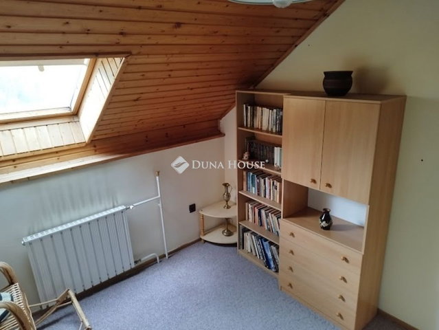 Eladó családi ház, Cegléden 89.5 M Ft, 3 szobás