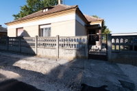 Eladó családi ház, Fehérvárcsurgón 43.9 M Ft, 2 szobás
