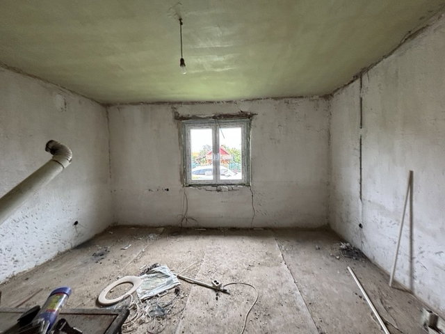 Eladó családi ház, Tiszakeszin 8 M Ft, 3 szobás