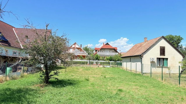 Eladó telek, Balatonföldváron, Kossuth Lajos utcában 23 M Ft
