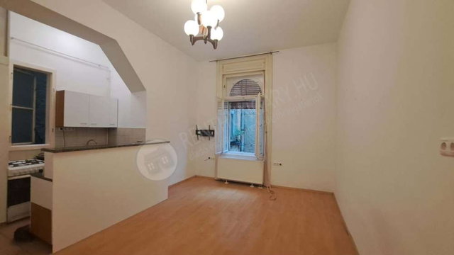 Kiadó téglalakás, albérlet, VIII. kerületben, Szentkirályi utcában