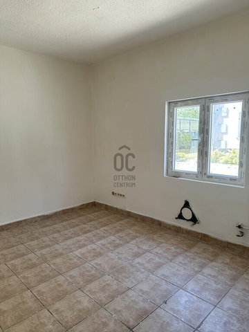 Eladó téglalakás, Budapesten, XX. kerületben 33 M Ft, 2 szobás