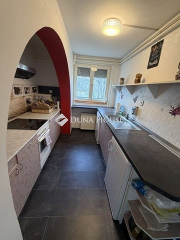 Eladó családi ház, Csesztregen 53 M Ft, 4 szobás